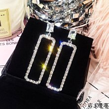 【熱賣精選】新款潮水晶雪花毛球耳環女網紅個性百搭氣質毛毛耳墜耳 歷史價格詳細信息