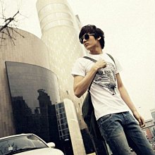 @小浪子 春夏季男生丹寧褲子 刷破休閑褲 韓版修身破洞乞丐褲 九分褲小腳褲 長褲子 九分褲 刷破牛仔褲 單寧黑色褲子 歷史價格詳細信息