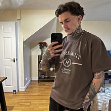 松下T標五碟VCD，成色如圖，上蓋劃痕較多，前面板非常新，讀 歷史價格詳細信息