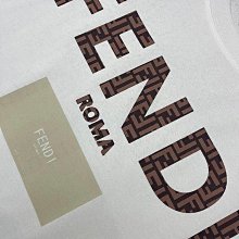 款式：芬迪Fendi彩虹羊毛毛衣顏色：圖片色尺碼：S-XXL面料：羊毛：全套無性別區分 男女同款 NO15894 歷史價格詳細信息