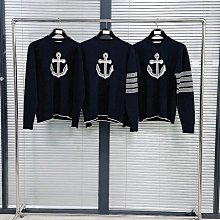 代購 熱銷#ThomBrowne針織翻領短袖針織Polo衫夏季男士休閑時尚商務保 歷史價格詳細信息