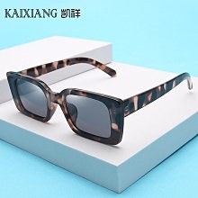 網紅同款太陽能小和尚汽車擺件點頭敲木魚公仔禪意車載內飾品 歷史價格詳細信息