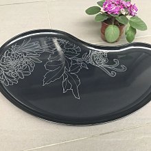 -台灣設計精品《波米斯Bagel 貓及小型犬用防蟻碗 》陶瓷製作  碗底凸起顆粒 歷史價格詳細信息