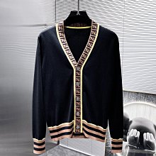 芬迪 -2024ss 隨意簡潔的襯托其他單品，來展現自己的風格姿態～，版型／細節設計沒得挑，誰穿誰好看這款牛仔褲真的要比你想象中更 NO15482 歷史價格詳細信息