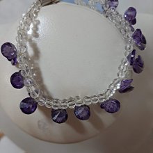 *[手鍊]++特價++韓國製品 超美的精緻鑲金綠寶石勾環手鍊(綠) 手鍊戴起來很好看喔! 正式休閒都可以的一條! 歷史價格詳細信息