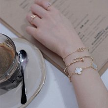 【Hermesss 小豬鼻手镯】配送包裝❗️❗️ ·小件珠寶，超級精致細膩 價格比較,價格查詢,歷史價格詳細信息