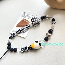 ROGI 方長格相間長方型針織手提包/手機包/萬用包-1213預購 歷史價格詳細信息