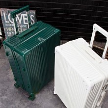 行李箱鱷魚行李箱男鋁框PC堅固防爆密碼箱大容量旅行箱登機學生拉桿箱女旅行箱 歷史價格詳細信息