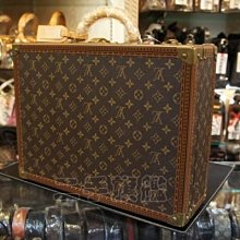 二手旗艦 LOUIS VUITTON LV 金色 V字 項鍊(中友店) 歷史價格詳細信息