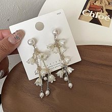 仿珍珠胸針 喇叭花珍珠別針 花朵別針 大衣洋裝胸針 長插針 獨一無二 [奇遇飾品] 歷史價格詳細信息