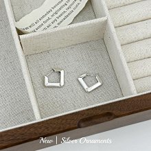 【現貨】 S925純銀耳夾-三層髮絲耳夾 歷史價格詳細信息