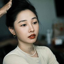 特惠白百何彩色耳環輕奢時尚耳圈女設計感高級耳夾氣質純銀耳飾女 歷史價格詳細信息