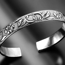 【創銀坊】光輝 十字架 925純銀 墜子 盾牌 rock star 天使 太陽 克羅心 哈雷 騎士 項鍊(P-6803) 歷史價格詳細信息