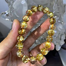 極品的壽山坑頭凍石《雙獅》把件/賞件，半透明質地，爆滿銀沙，23263 歷史價格詳細信息