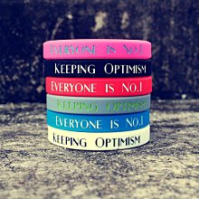 現貨 幸運手環 四葉草 手環矽膠 運動 籃球腕帶 情侶 手鍊 禮物 GOOD LUCK 學生手環 小禮物 生日禮物 歷史價格詳細信息