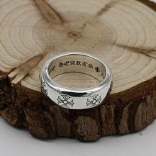 美國chrome hearts潮牌23SS新款祼色三個十字架男女裝短袖T恤tee 歷史價格詳細信息