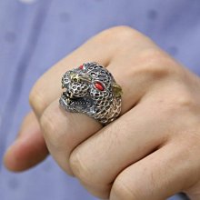 [預購商品]S925純銀復古風泰銀鑲銅天眼小盾牌男女時尚流行吊牌~ 不含鍊 歷史價格詳細信息