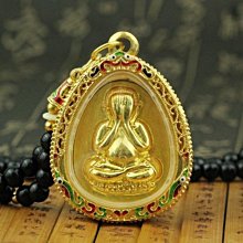 泰國佛牌 必打掩靣 崇迪 車掛 藍粉水晶車掛 歷史價格詳細信息