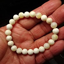 《藍晶寶石玉石》→手鍊系列→天然玉化硨磲貝化玉8mm蜜蠟手珠鍊→Y235 歷史價格詳細信息