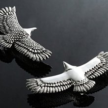 【創銀坊】印第安 老鷹 黃銅 銅 墜子 羽毛 翅膀 手工 設計 皮繩 民族風 印地安 克羅心 琉璃 項鍊(P-1604) 歷史價格詳細信息