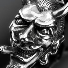 【創銀坊】魔獸 龍爪 925純銀 戒指 刺青 紋身 異形 蠍子 哈雷 騎士 龐克 火焰 克羅心 龍 戒子(R-8803) 歷史價格詳細信息