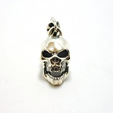 日本殿堂級銀飾bloody mary大鳥吊墜套鍊925銀 鍊長50cm一套優惠出二手銀飾有使用痕跡，完美主義者勿擾所出售銀飾已說明尺碼號數等 歷史價格詳細信息