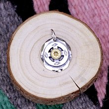 手打銀餅大鵬項鏈吊墜 采用S999足銀材質手打錘紋銀餅，正面74 歷史價格詳細信息