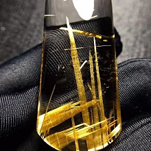 天然鈦晶吊墜 髮絲粗順，純白體鈦晶，金光閃閃，佩戴可招財 搭配14K碧璽鏈子，尺寸約24.3*16*11mm 此物屬高檔商品 售出不退換 歷史價格詳細信息