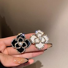 山茶花胸女高檔精致小香風設計胸花氣質高級感西裝配飾花朵別~告白氣球 價格比較,價格查詢,歷史價格詳細信息