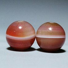 小米珠一堆緬甸各色翡翠小米珠 卡4左右 除了綠米完美度在90％左右外 其余色系都較完美 大都有天然A 翡翠 古董 古玩 二手【古董世家】-8118 歷史價格詳細信息