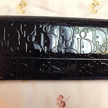 【DIOR 黑白琺琅logo字母滴油雙面施華洛世奇方鑽戒指吊墜】 歷史價格詳細信息