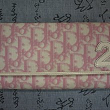 Christian Dior 經典款 LOGO 皮夾 ， 保證真品  超級特價便宜賣 歷史價格詳細信息