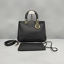 【DIOR 黑白琺琅logo字母滴油雙面施華洛世奇方鑽戒指吊墜】 歷史價格詳細信息