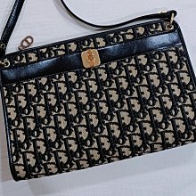 Dior 滿版 Dior Logo 走秀款 設計的很低調 歷史價格詳細信息