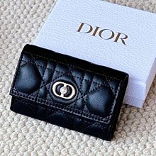 【皮皮購】2024新款經典真皮帽釘棒球帽 牛津材質 頭層牛皮 配盒 防塵袋 歷史價格詳細信息