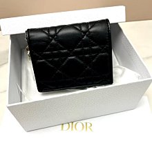 【DIOR 黑白琺琅logo字母滴油雙面施華洛世奇方鑽戒指吊墜】 歷史價格詳細信息