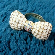 氣質款蝴蝶結手鍊 歷史價格詳細信息