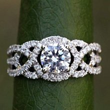 《烤焦麵包小鋪》水晶大鑽石橢圓形愛心戒指鑰匙圈吊飾婚禮小物生日情人節聖誕節禮物 歷史價格詳細信息