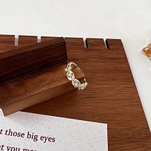 珍珠蝴蝶戒指女法式輕奢復古高級感氣質女生網紅食指指環可調節 歷史價格詳細信息