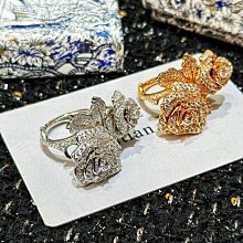 迪奧  Dior  2024ss新款 短袖  圓領 針織衫 毛衣 ，專柜面料 透氣舒適度高，細節無可挑剔，品牌元素設計理念，手感細 NO15342 歷史價格詳細信息