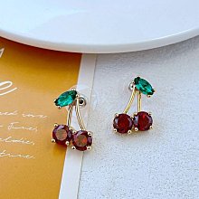 新款熱銷 時尚輕奢kate通勤小眾設計ins溫柔名媛風珍珠鑲嵌方形金屬耳釘 明星大牌同款首飾 歷史價格詳細信息