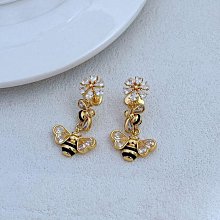 新款熱銷 新款時尚kate輕奢名媛風ins亮閃閃不規則鋯石鑲嵌蝴蝶結金屬耳釘 明星大牌同款首飾 歷史價格詳細信息