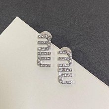 【熱銷】新款Miu*亮片走秀款單肩包斜背包 洋氣純皮手拎包手拿包 又閃又亮.又百搭 配禮盒 歷史價格詳細信息