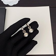 耳鉤高級感仿施華洛珍珠耳釘 節日禮物輕奢氣質耳鉤法式耳跟 歷史價格詳細信息