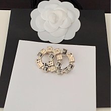 新款熱銷 小香歐美個性鑲鉆字母吊墜山茶花耳環女 明星大牌同款首飾 歷史價格詳細信息