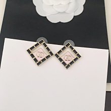 新款熱銷 小香歐美個性車縫線5號數字胸針女 明星大牌同款首飾 歷史價格詳細信息