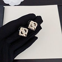 新款熱銷 小香歐美個性鑲鉆字母吊墜山茶花耳環女 明星大牌同款首飾 歷史價格詳細信息