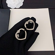 新款熱銷 小香歐美個性愛心鏤空鑲鉆耳環女高級感 明星大牌同款首飾 歷史價格詳細信息