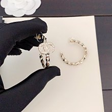 新款熱銷 小香歐美個性鑲鉆字母吊墜山茶花耳環女 明星大牌同款首飾 歷史價格詳細信息