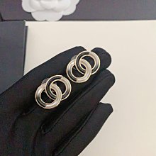 新款熱銷 小香歐美個性黑白圓牌吊墜耳環女鑲鉆 明星大牌同款首飾 歷史價格詳細信息